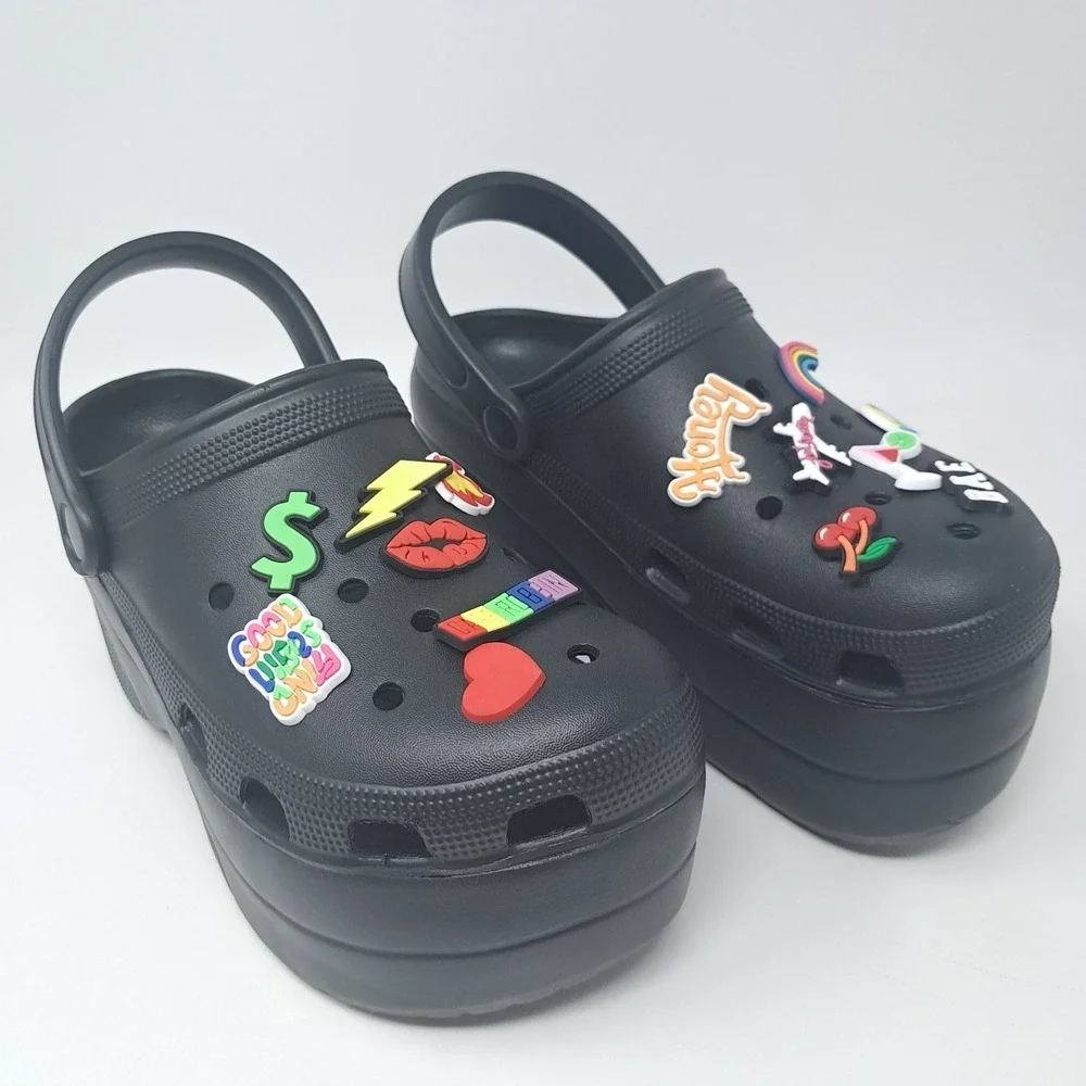 Cape Robbin Gardener-2 Chunky Platform Clogs Charms Black Size 7 Y2K Festival
